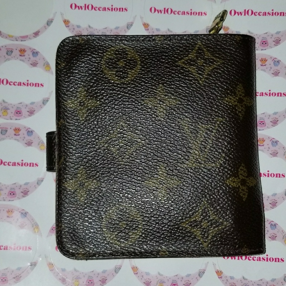 ❤SOLD❤AUTHENTIC LOUIS VUITTON WALLET